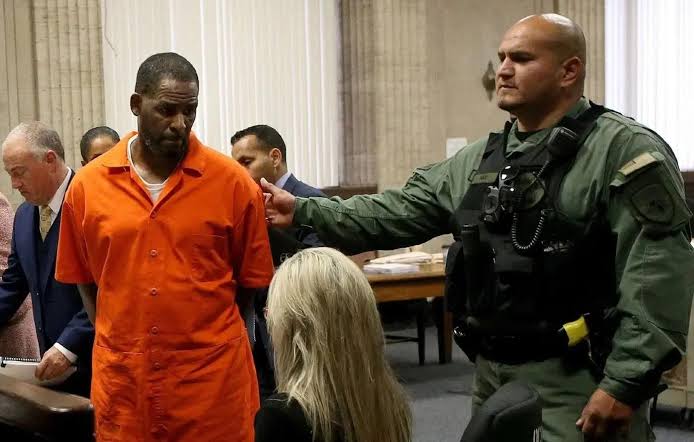 R Kelly: Judge Orders $500,000 Royalties Be Given To Victims