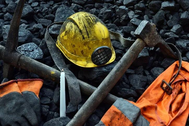 Minister Urges Miners to Pay FG N2 Trillion Debt